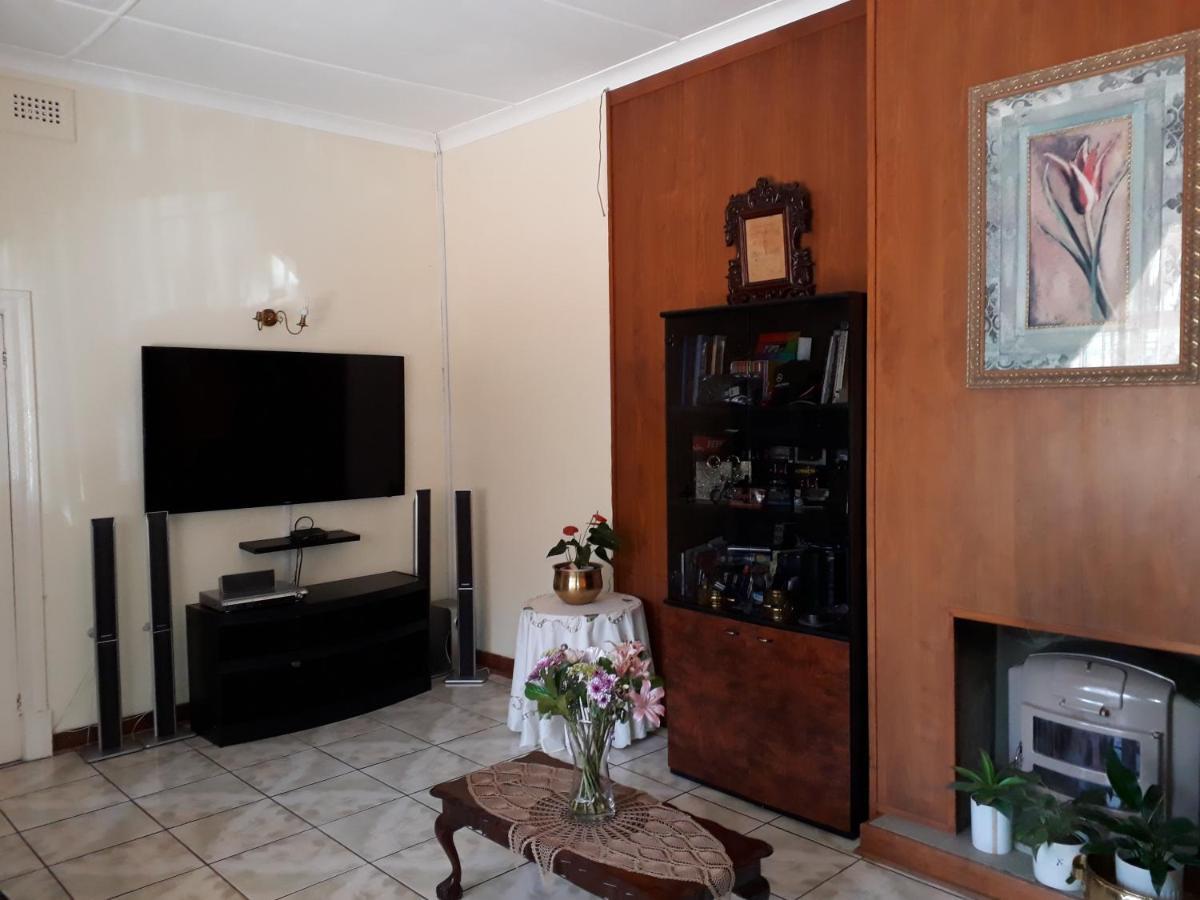 Upper Houghton Guesthouse Johannesburg Dış mekan fotoğraf